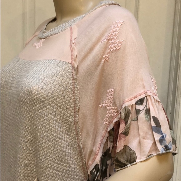 OATMEAL PINK WITH FLOWER TUNIC TOP - Picture 4 of 5